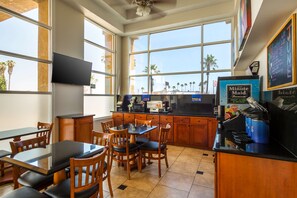 Free daily continental breakfast