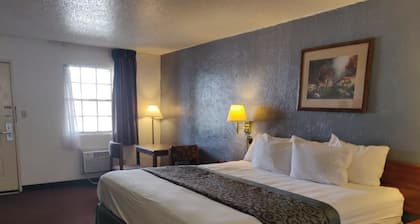 Days Inn by Wyndham San Antonio Lytle