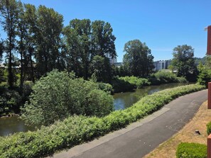 Lake view - Ramada by Wyndham Tukwila Southcenter (Tukwila)