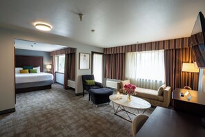 Studio Suite, 1 King Bed, Non Smoking