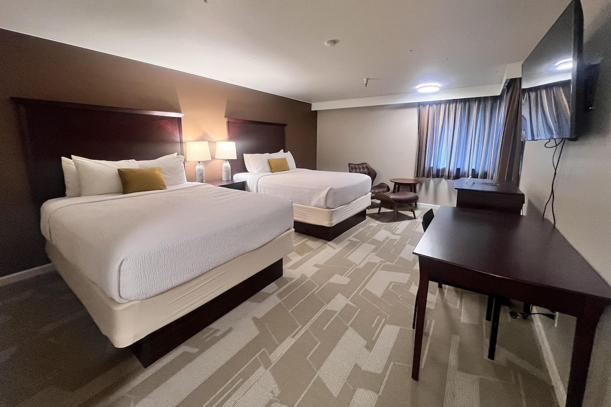 Premium bedding, pillowtop beds, in-room safe, desk