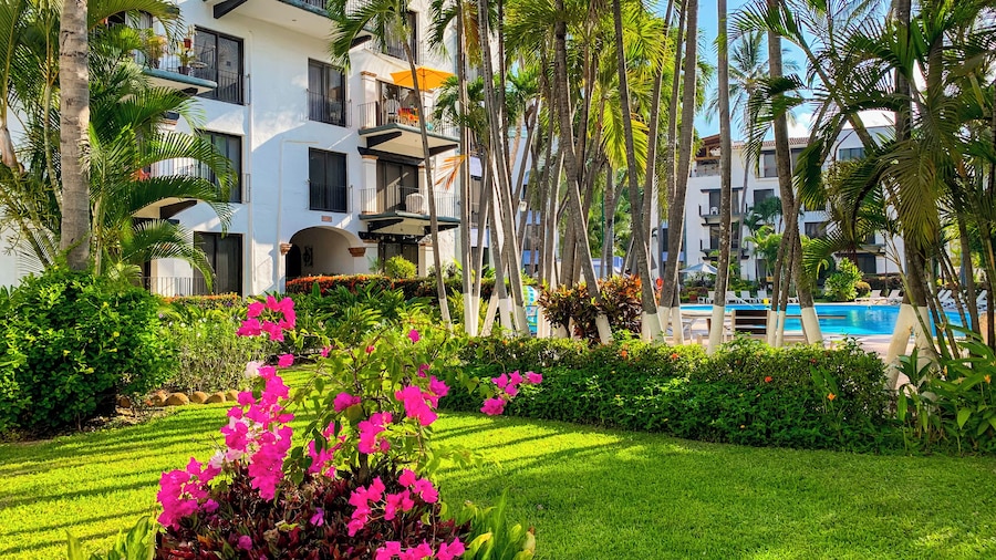 Puerto de Luna Pet Friendly & Family Suites Hotel