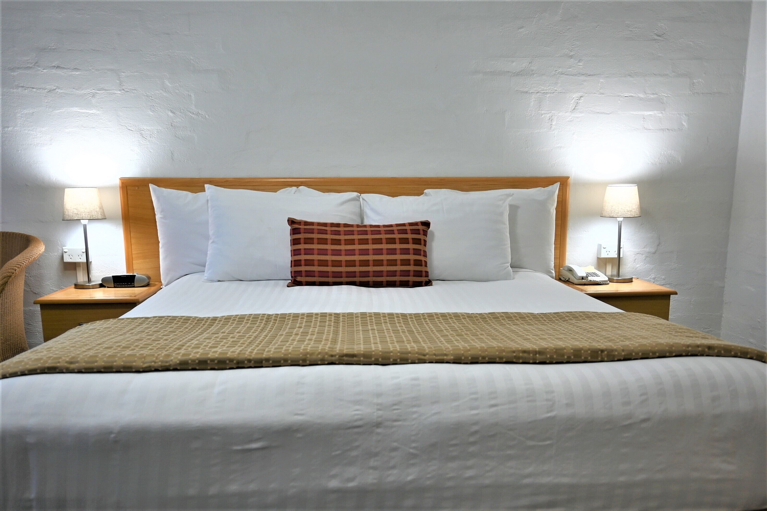 Executive King Room | In-room safe, desk, iron/ironing board, free WiFi