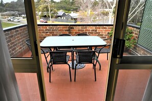 Family Room | Terrace/patio