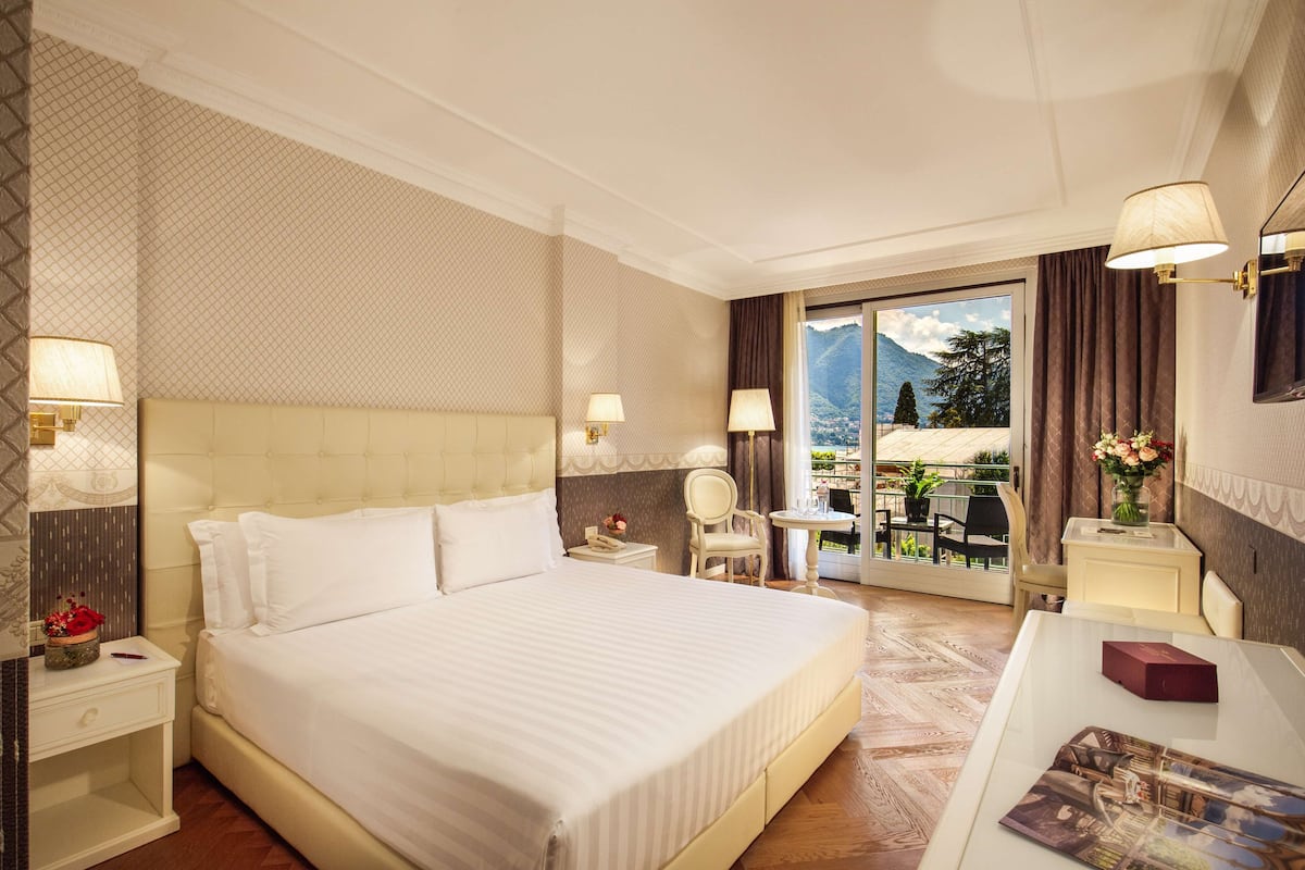 Comfort Room, City View | View from room