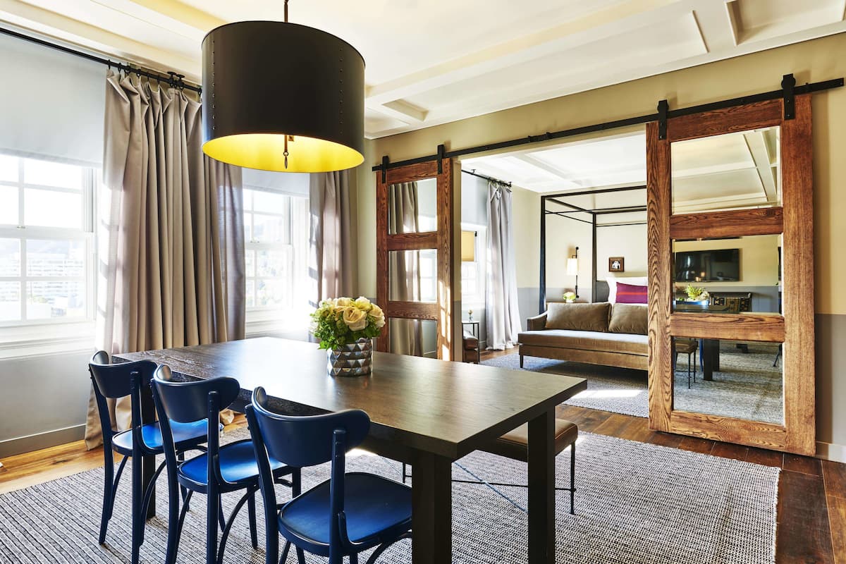 Suite (Roosevelt Suite)