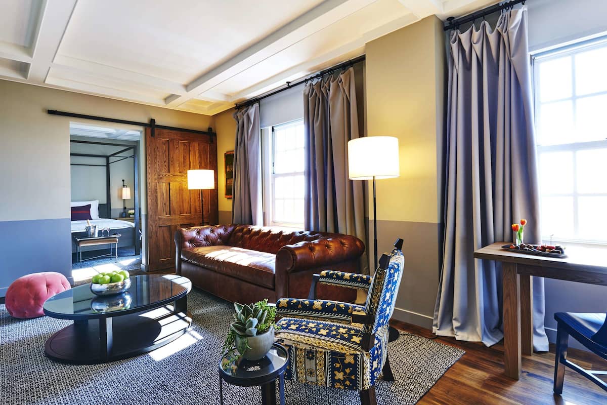 Egyptian cotton sheets, premium bedding, minibar, in-room safe