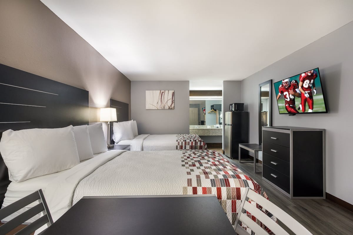 Deluxe Room, 2 Queen Beds, Non Smoking | Blackout curtains, free WiFi, bed sheets, alarm clocks