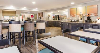 Red Roof Inn & Suites Athens, AL