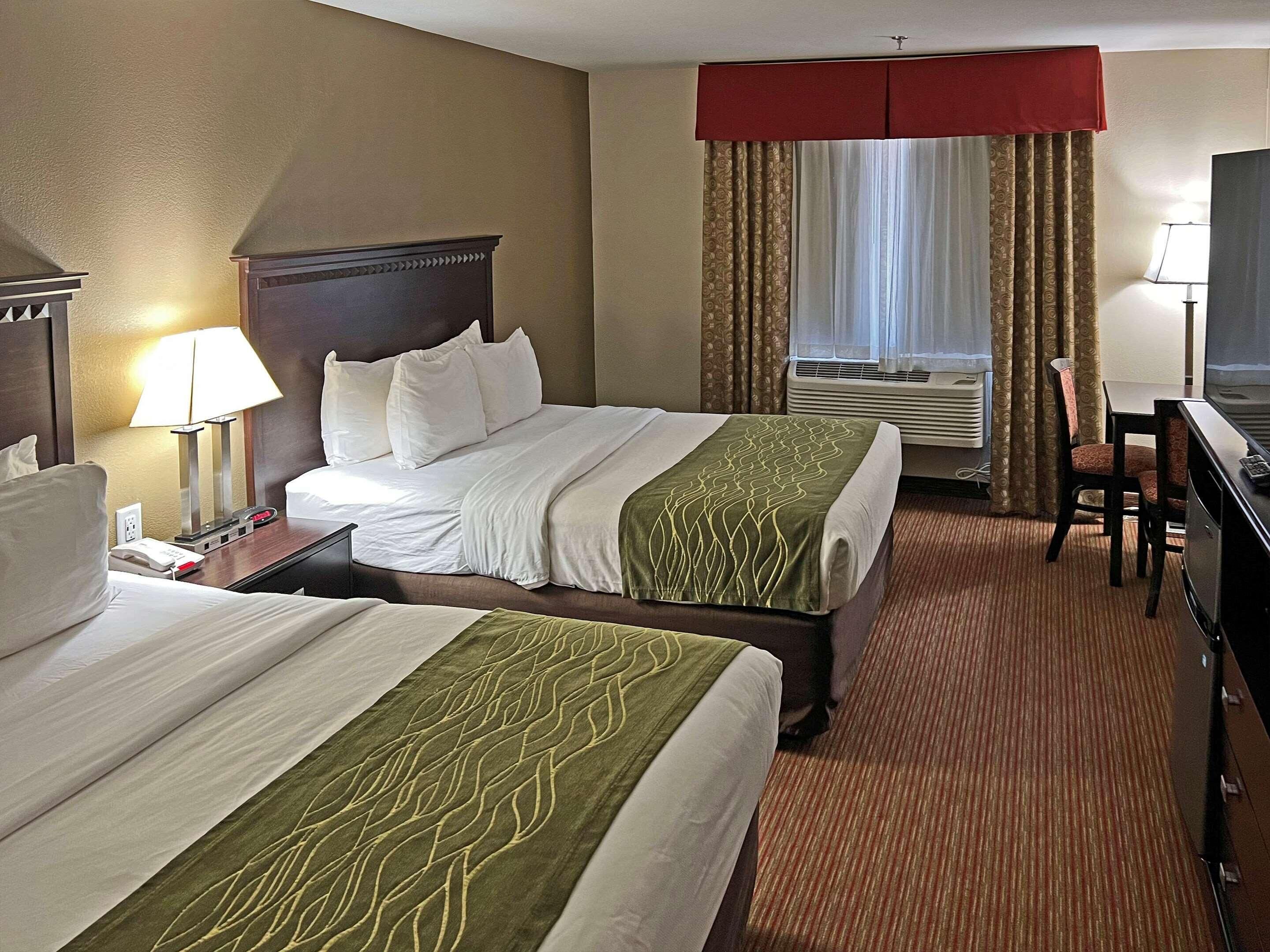Premium bedding, desk, iron/ironing board, rollaway beds (surcharge)
