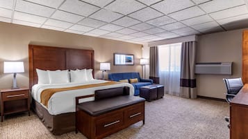 Premium bedding, pillowtop beds, in-room safe, desk