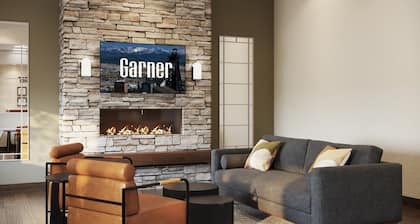 Garner Hotel Butte by IHG