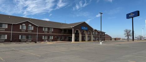 واجهة المنشأة