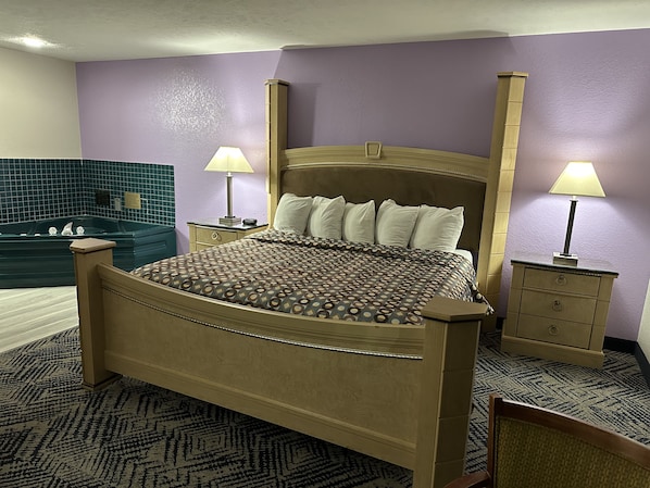 Deluxe Suite, 1 King Bed, Non Smoking | Premium bedding, blackout drapes, iron/ironing board