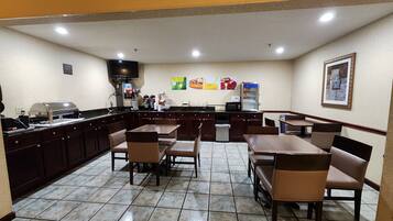 Free daily buffet breakfast