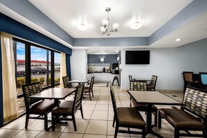 Free daily buffet breakfast  - Quality Inn Bulls Gap (Bulls Gap)