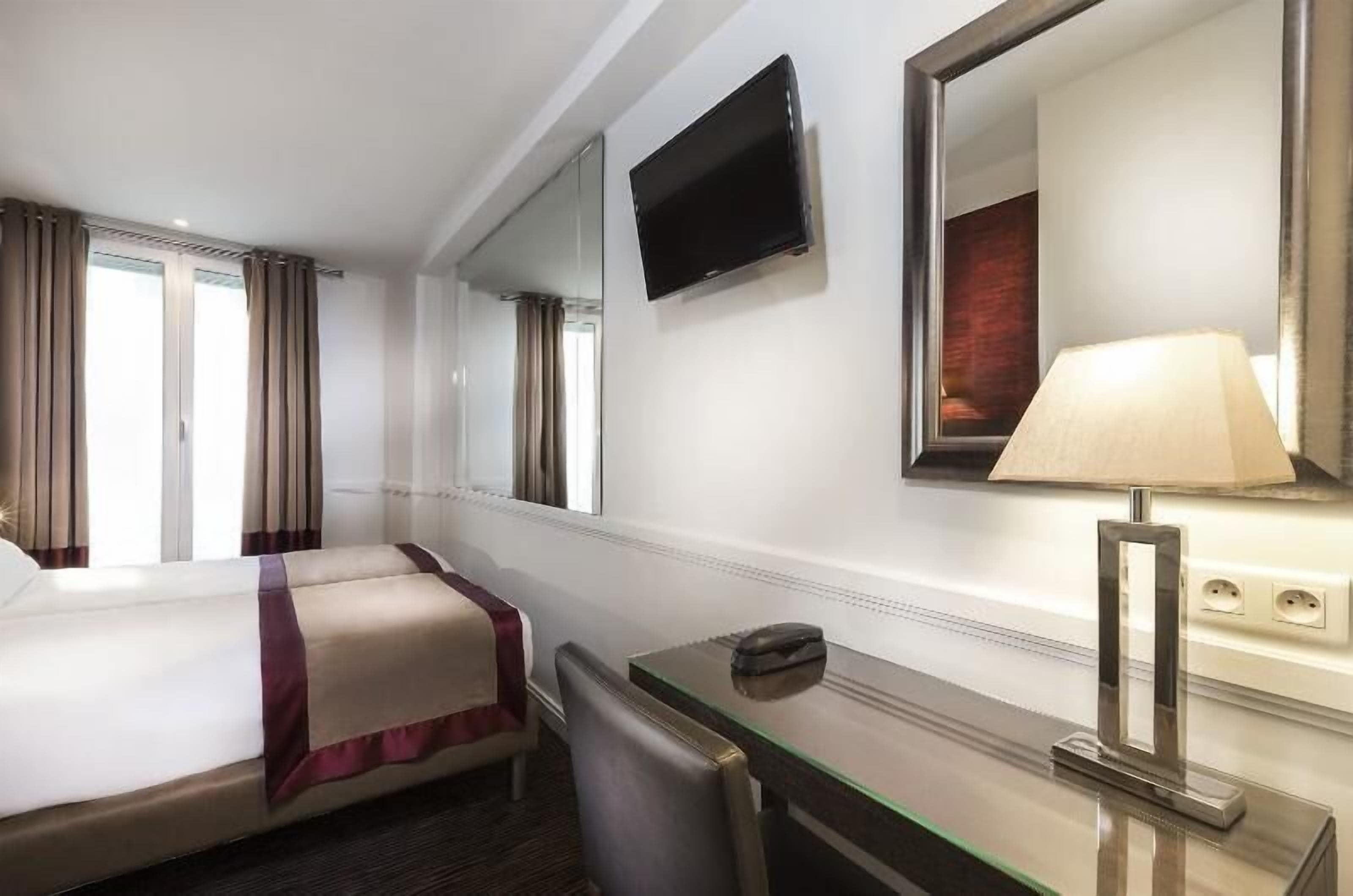 minibar, in-room safe, desk, soundproofing