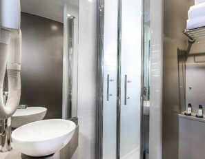 Room amenity - Hotel Elysées Flaubert (Paris)