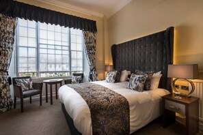 Deluxe Double Room | Desk, blackout curtains, iron/ironing board, free WiFi