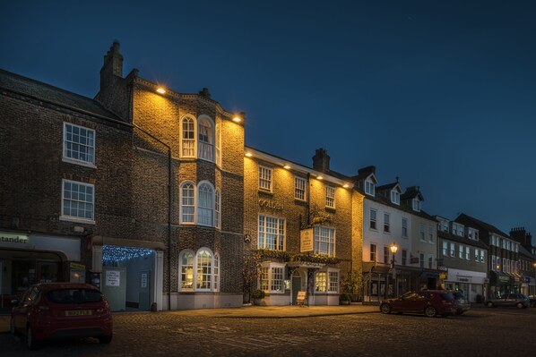 Front of property – evening/night
