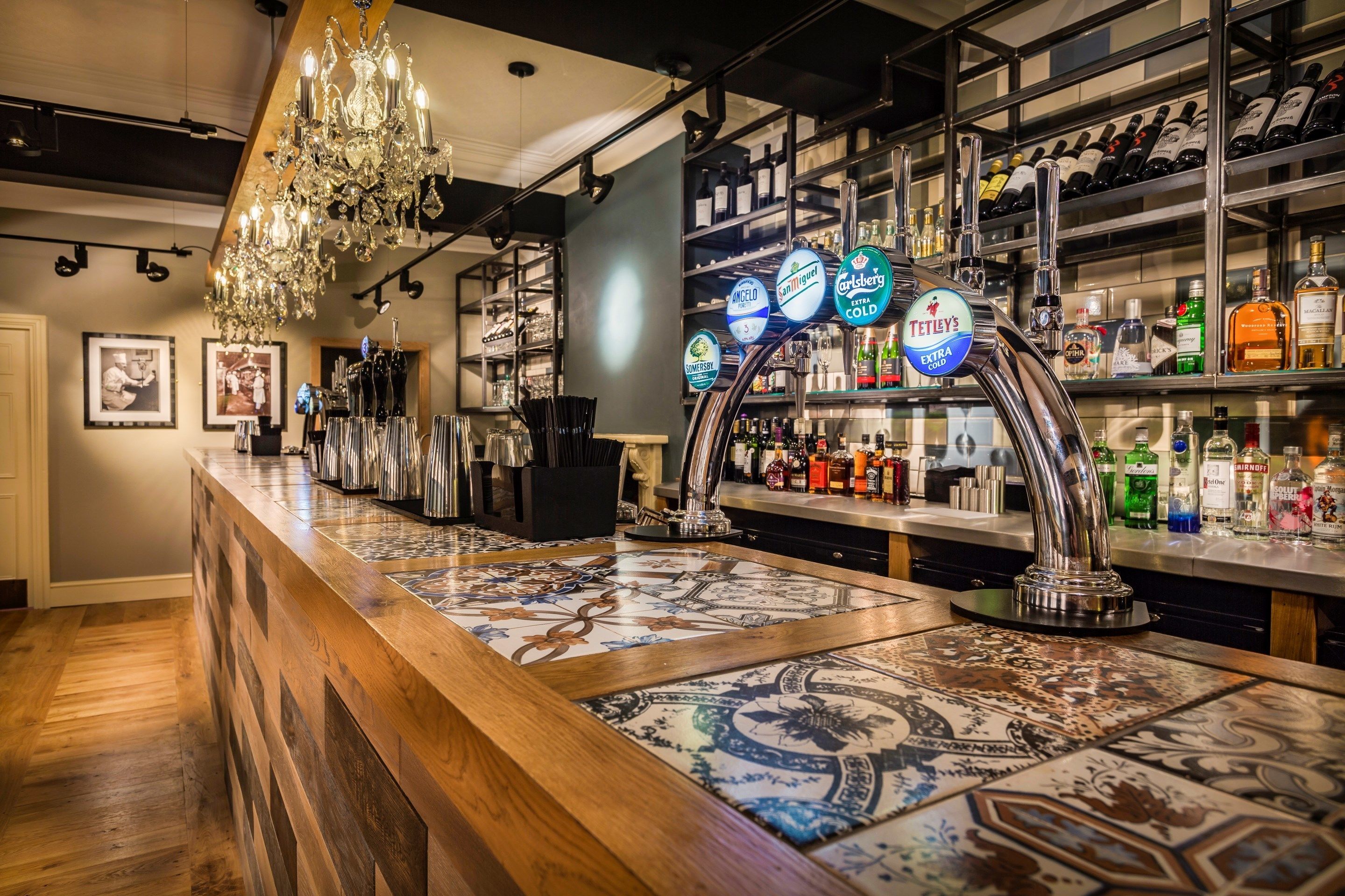 serves lunch and dinner