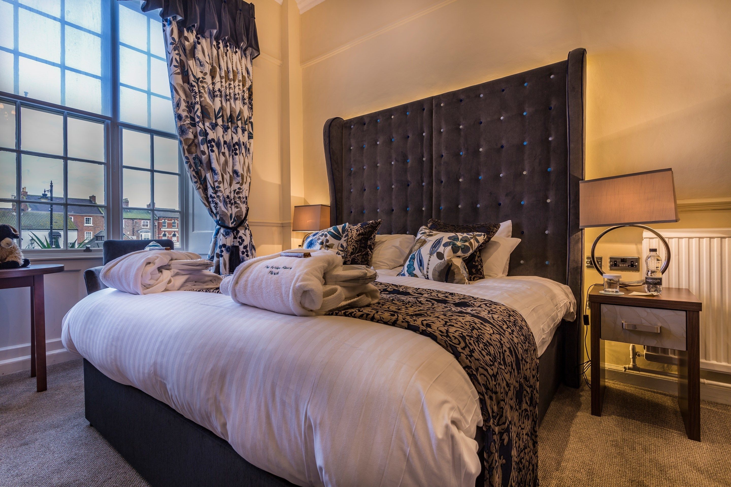 superior double room | 1 bedroom, desk, blackout curtains, iron/ironing board