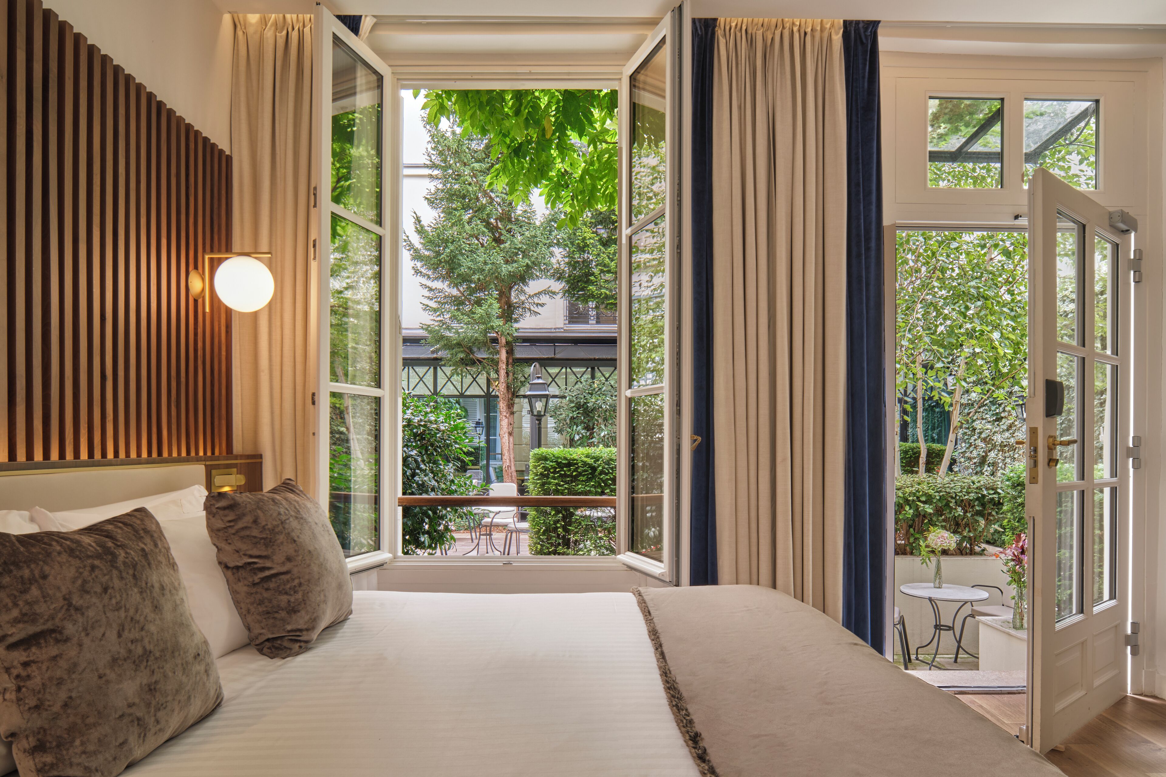 Superior Room | Premium bedding, pillowtop beds, minibar, in-room safe