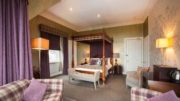 Individually decorated, individually furnished, desk, laptop workspace