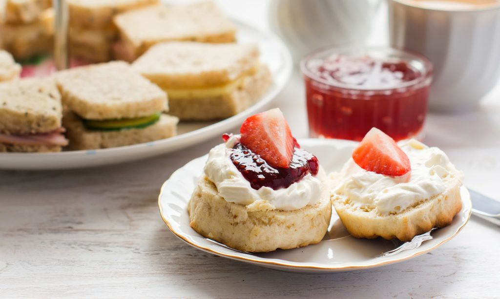 daily english breakfast (gbp 12.95 per person)