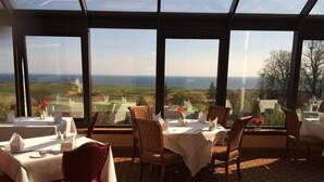 Breakfast, lunch and dinner served - The Old Manor Hotel (Leven)
