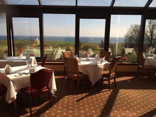 Frühstück, Mittagessen, Abendessen, lokale Küche 