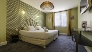 Habitación | Caja de seguridad en la habitación, escritorio y insonorización