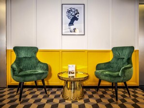 Bar (on property) - ibis Styles Paris Cadet Lafayette (Paris)