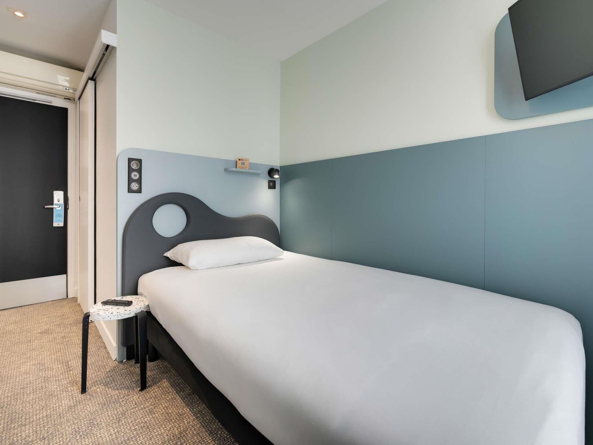Standard Room, 1 Twin Bed | Desk, soundproofing, free WiFi, bed sheets