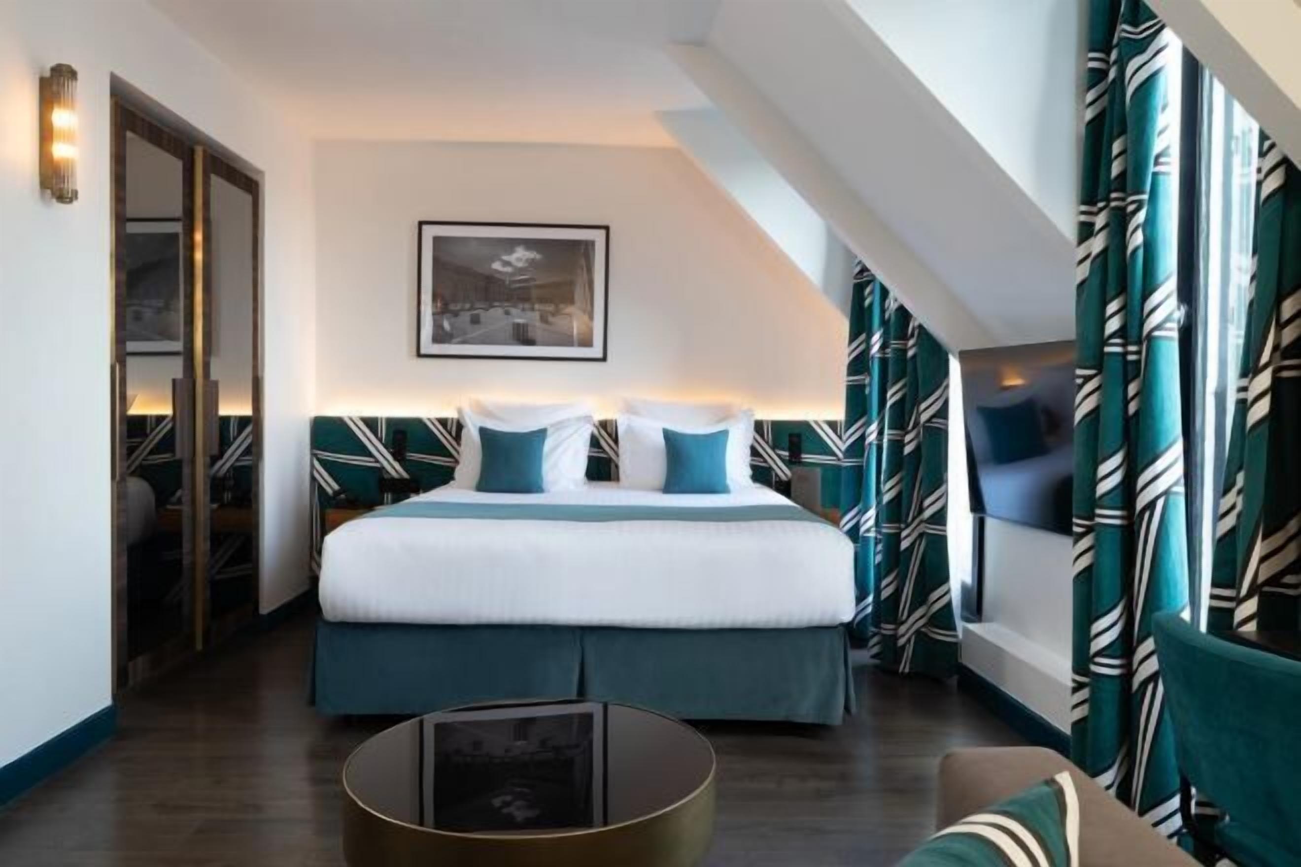 Premium bedding, pillow-top beds, in-room safe, desk