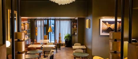 Sala de estar en el lobby