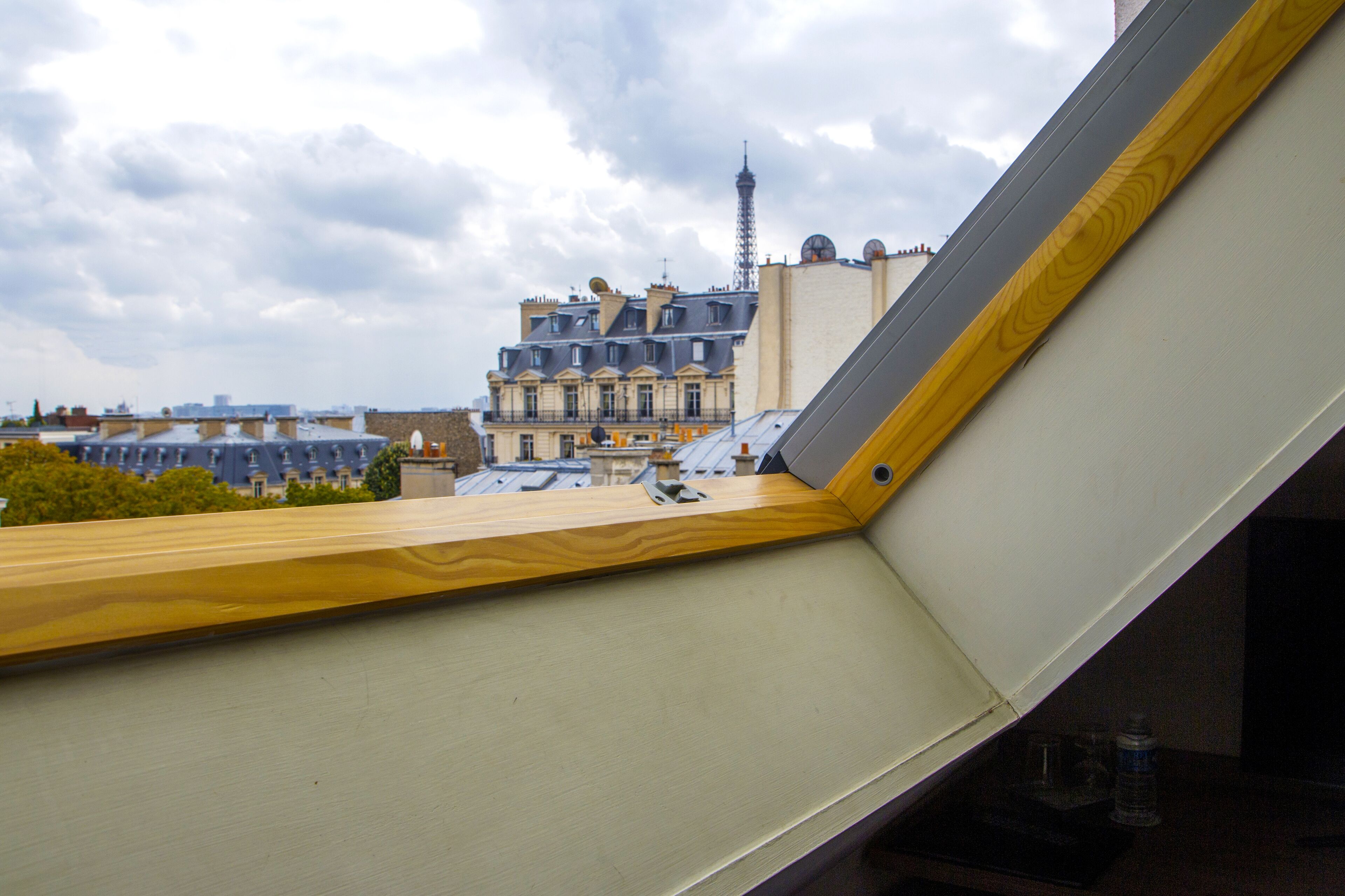 classic room eiffel | pillow-top beds, minibar, in-room safe, desk