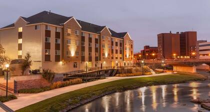 Country Inn & Suites by Radisson, Sioux Falls, SD