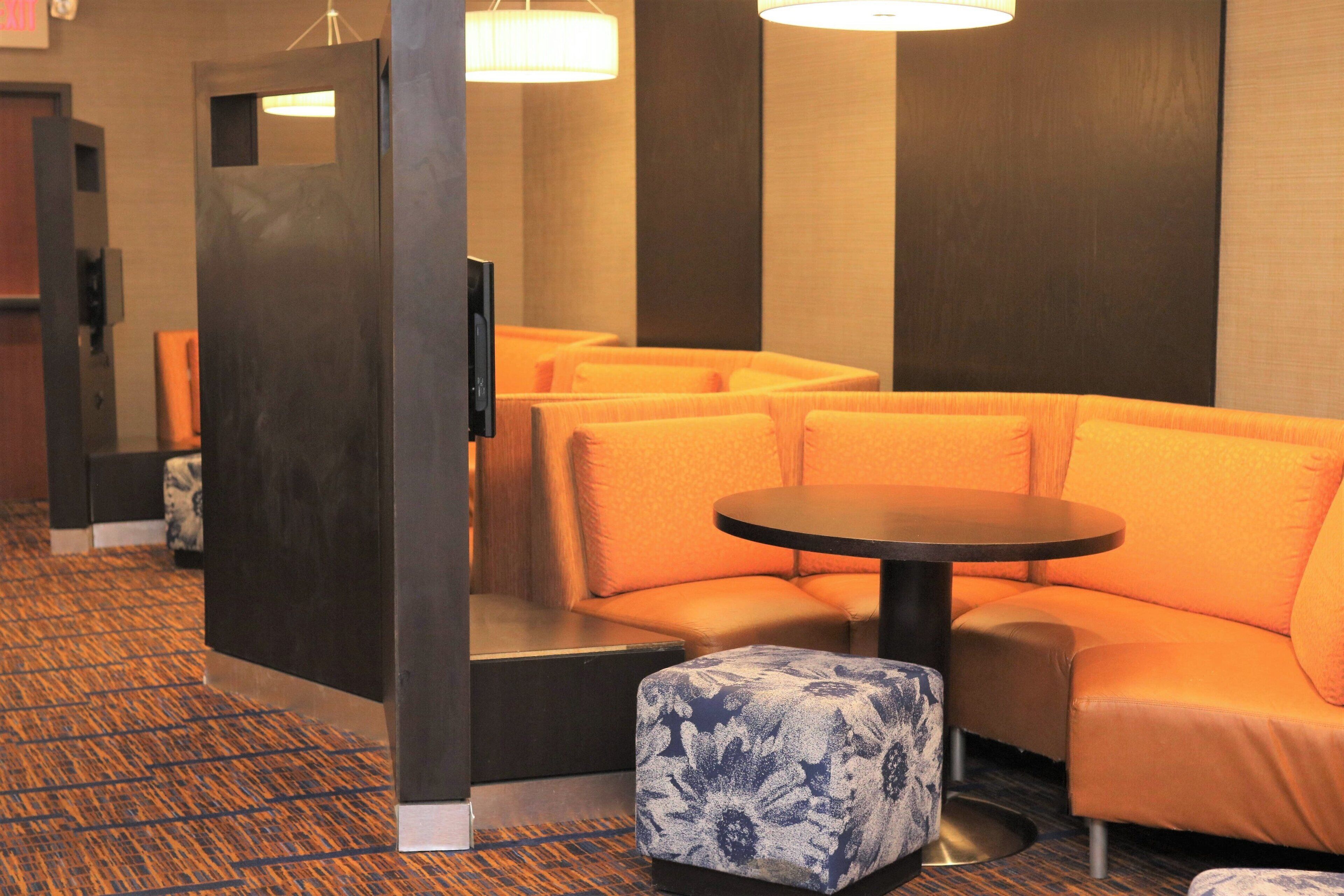 breakfast and dinner served, american cuisine