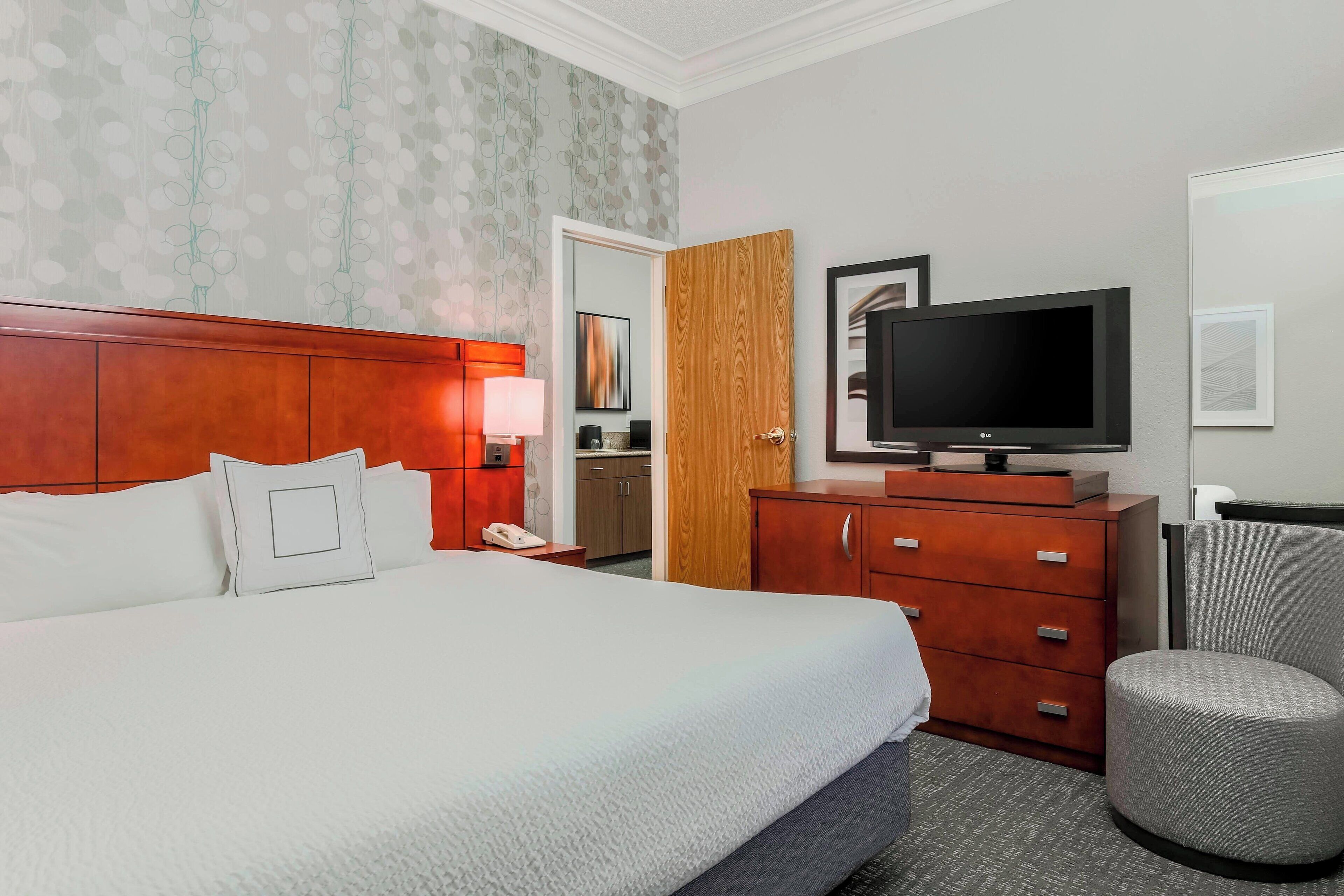 suite, 1 bedroom | 1 bedroom, desk, blackout curtains, iron/ironing board