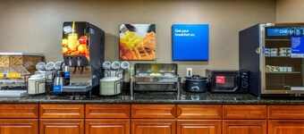 Comfort Inn & Suites Hamilton Place