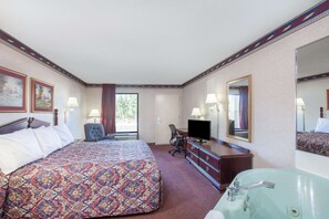 Business Room, 1 King Bed, Non Smoking | Desk, iron/ironing board, free rollaway beds, free WiFi