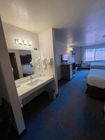 Room, 2 Queen Beds, Non Smoking