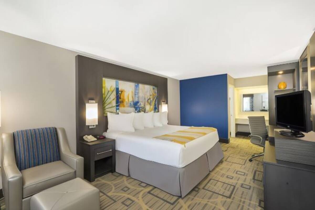 Desk, iron/ironing board, free cots/infant beds, free WiFi