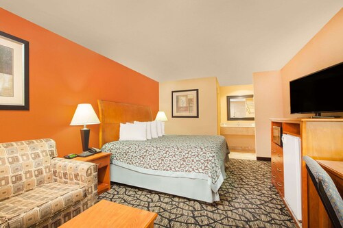 Days Inn by Wyndham Centerville
