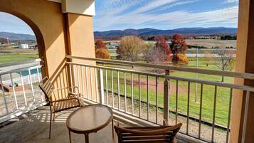 Suite, 1 King Bed with Sofa bed, Non Smoking | Mountain view