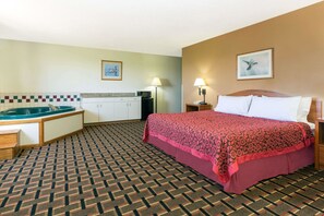 Suite, 1 King-Bett | Kostenloses WLAN, Bettwäsche