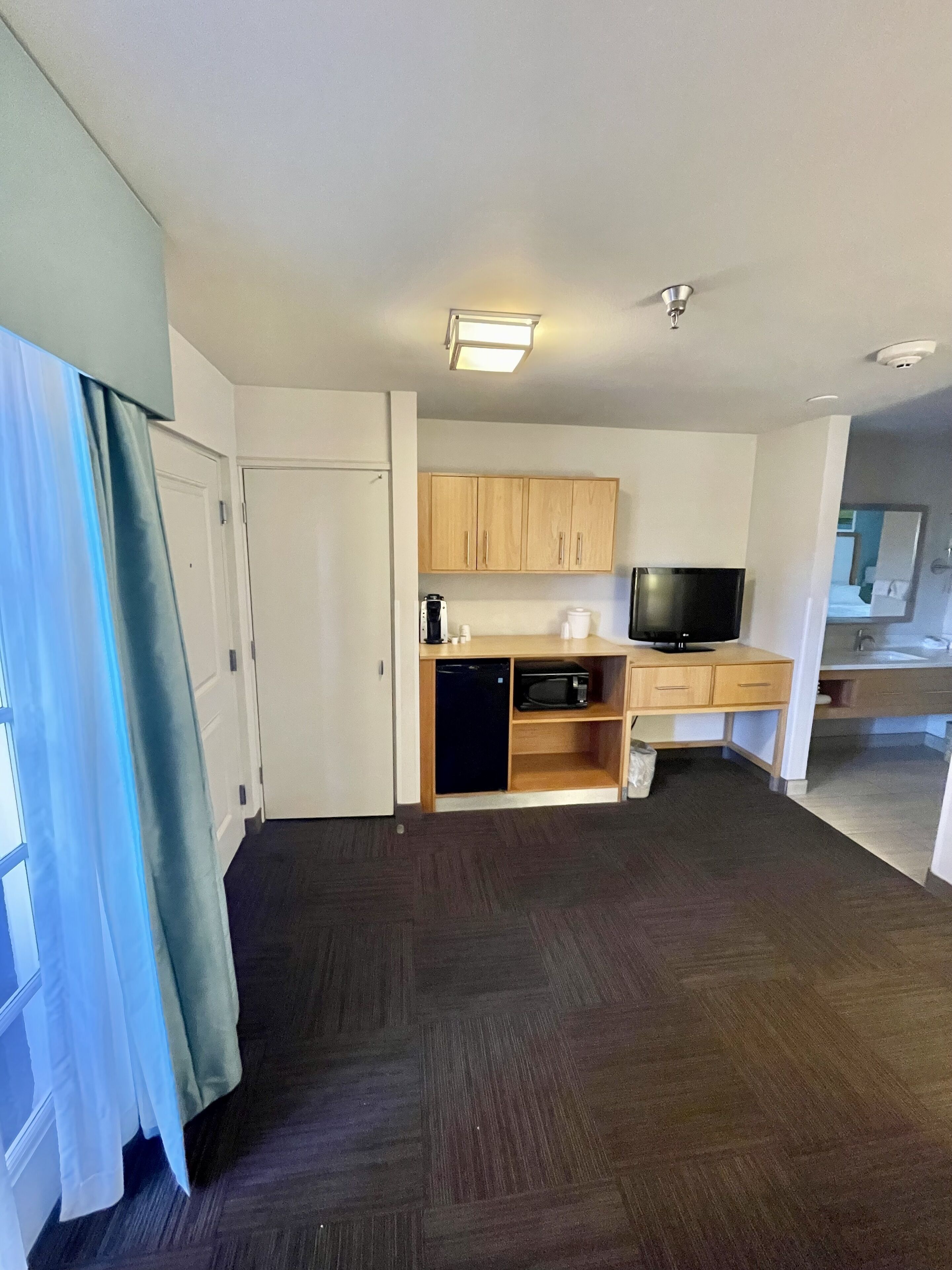 Photo - Red Roof Inn PLUS & Suites Tampa