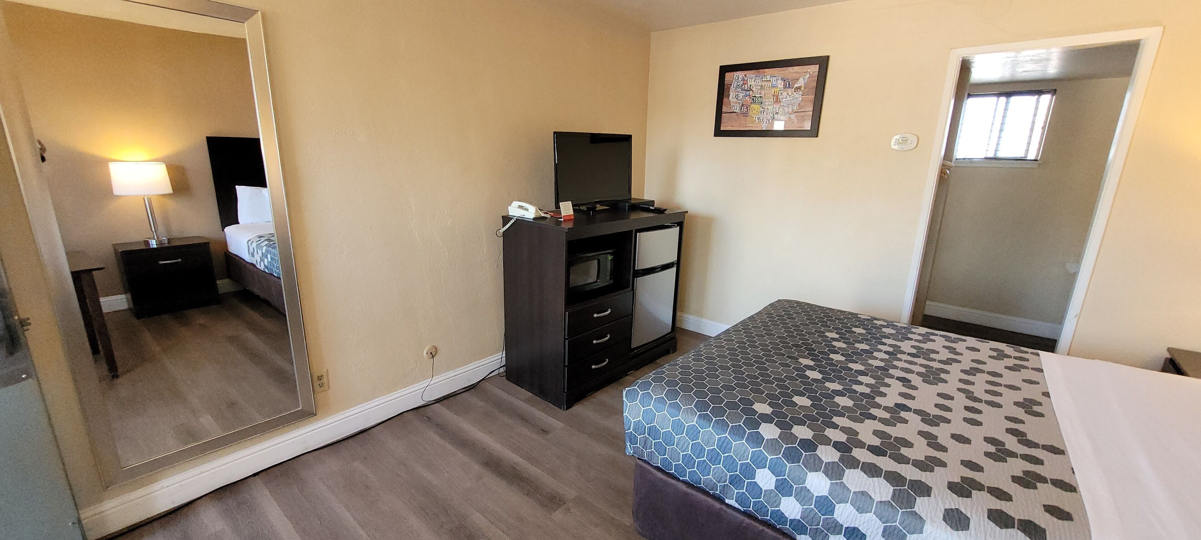 Foto - Econo Lodge Sacramento Convention Center