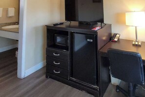 Blackout curtains, soundproofing, iron/ironing board, free WiFi